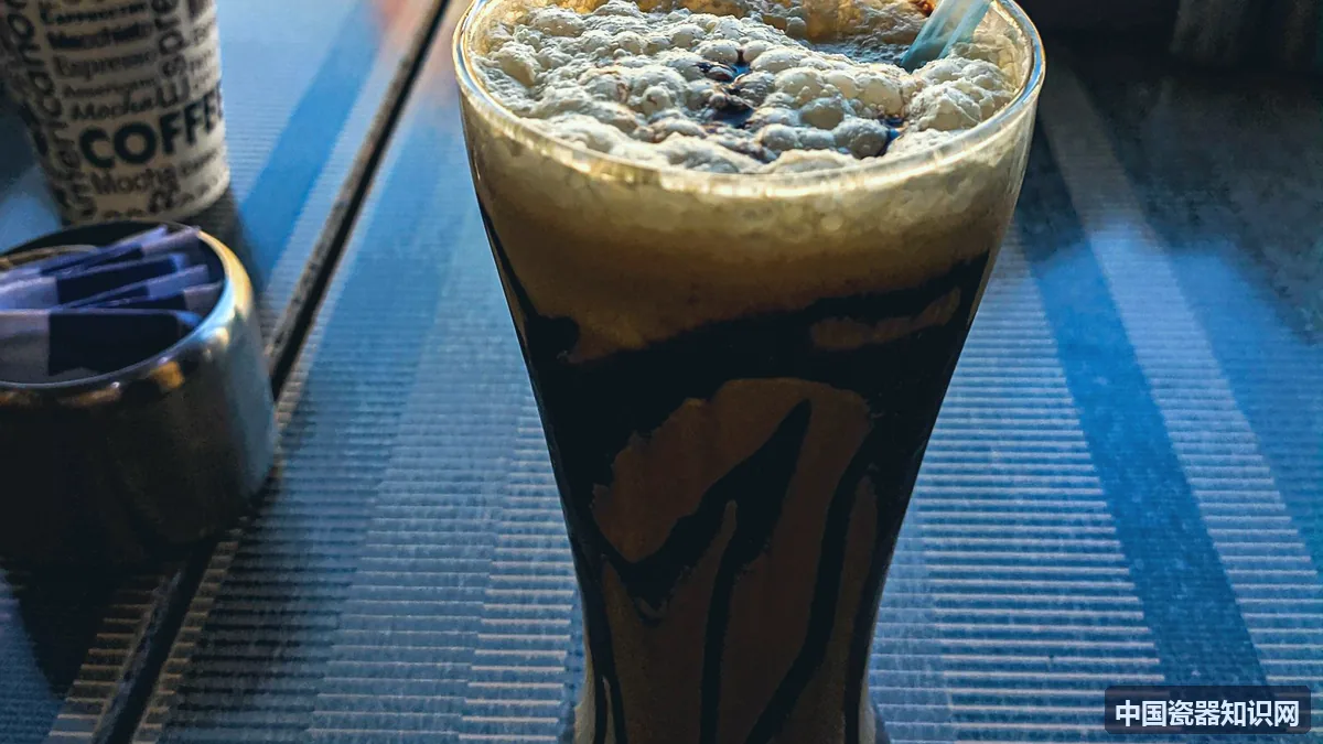 氧化锆陶瓷：牙科与饰品